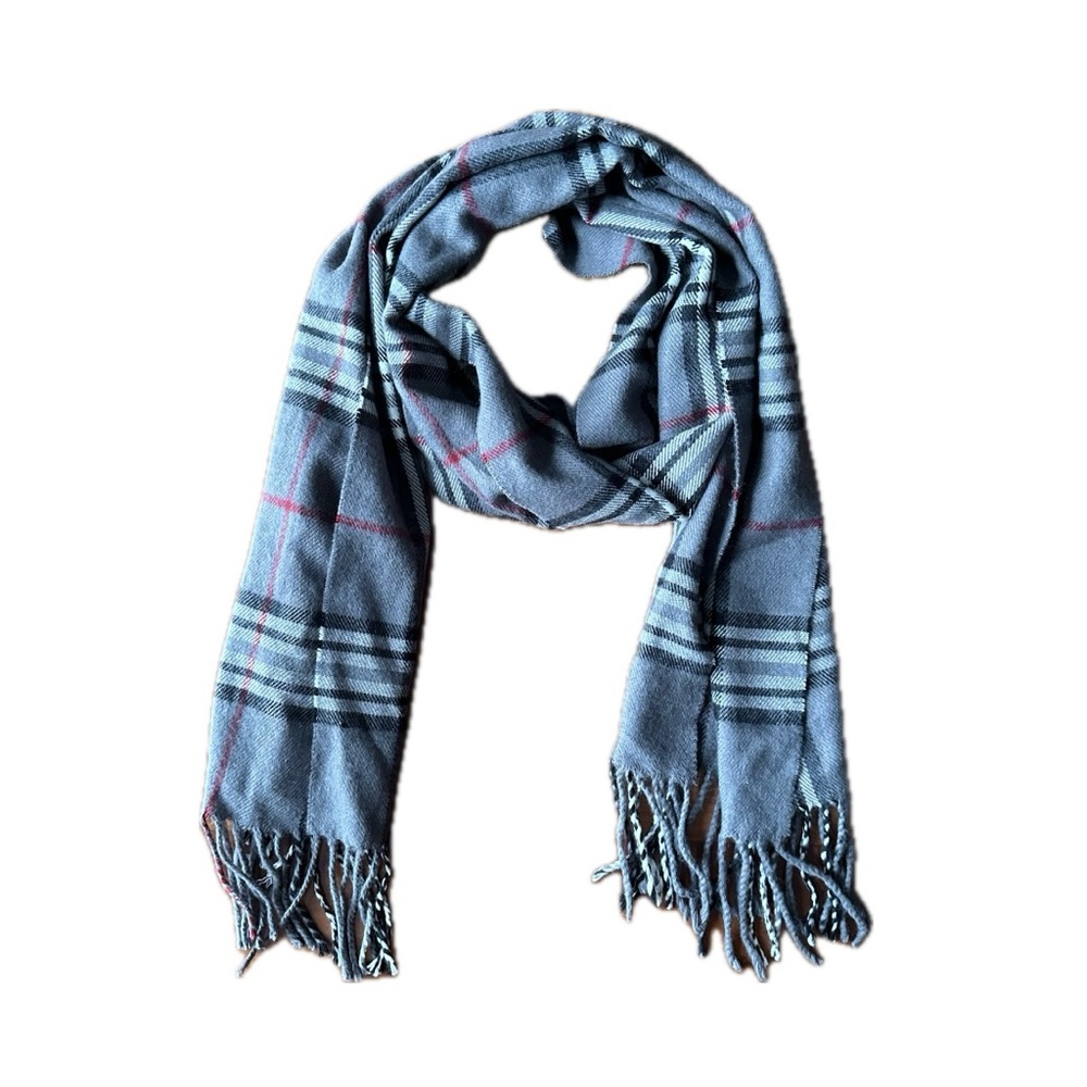 Gray check scarf